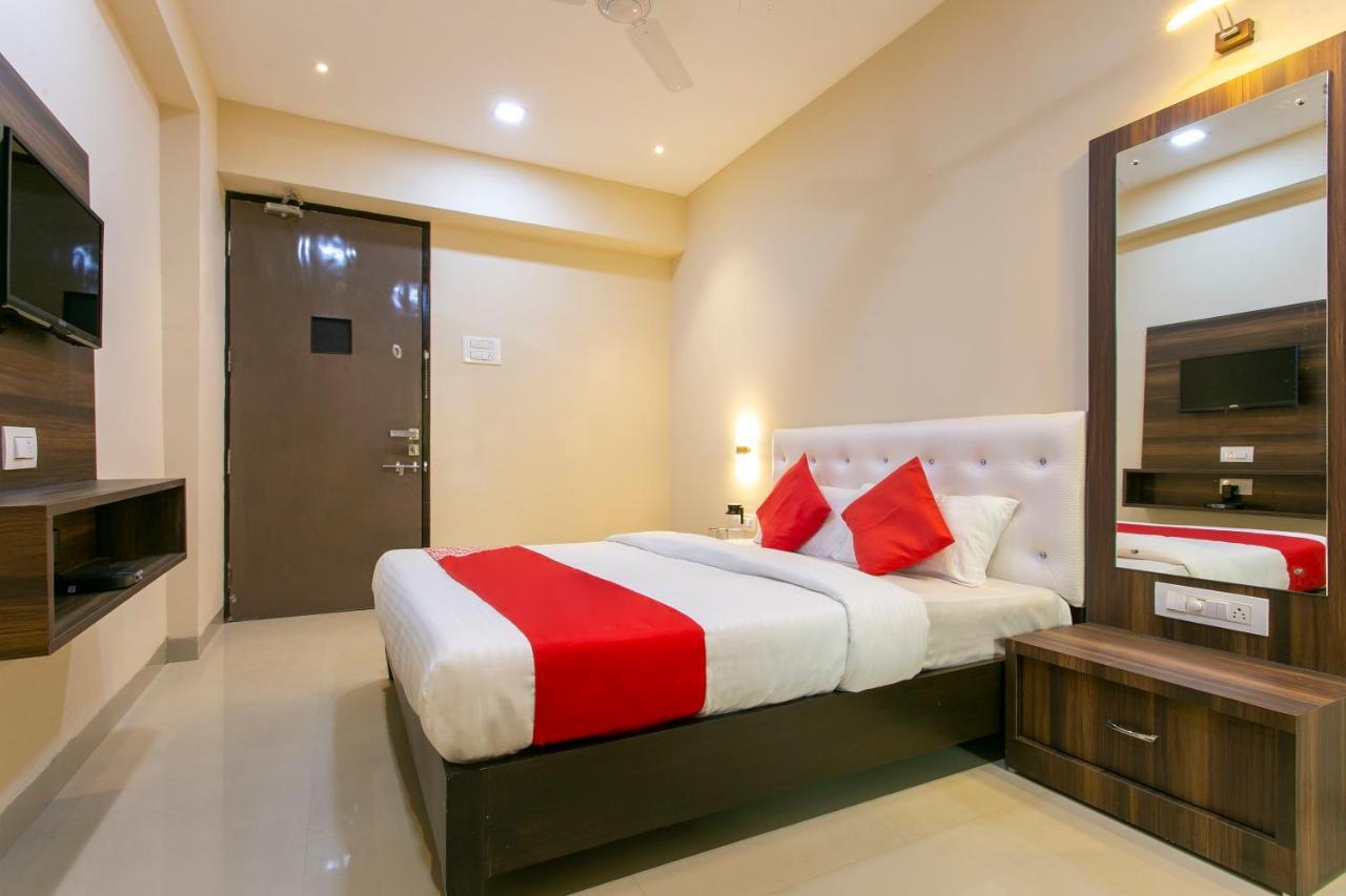 Oyo 62220 Hotel Stay Inn Kalyān Dış mekan fotoğraf
