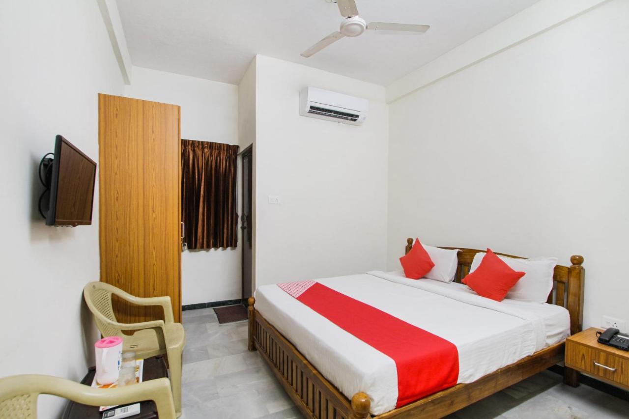 Oyo 62220 Hotel Stay Inn Kalyān Dış mekan fotoğraf