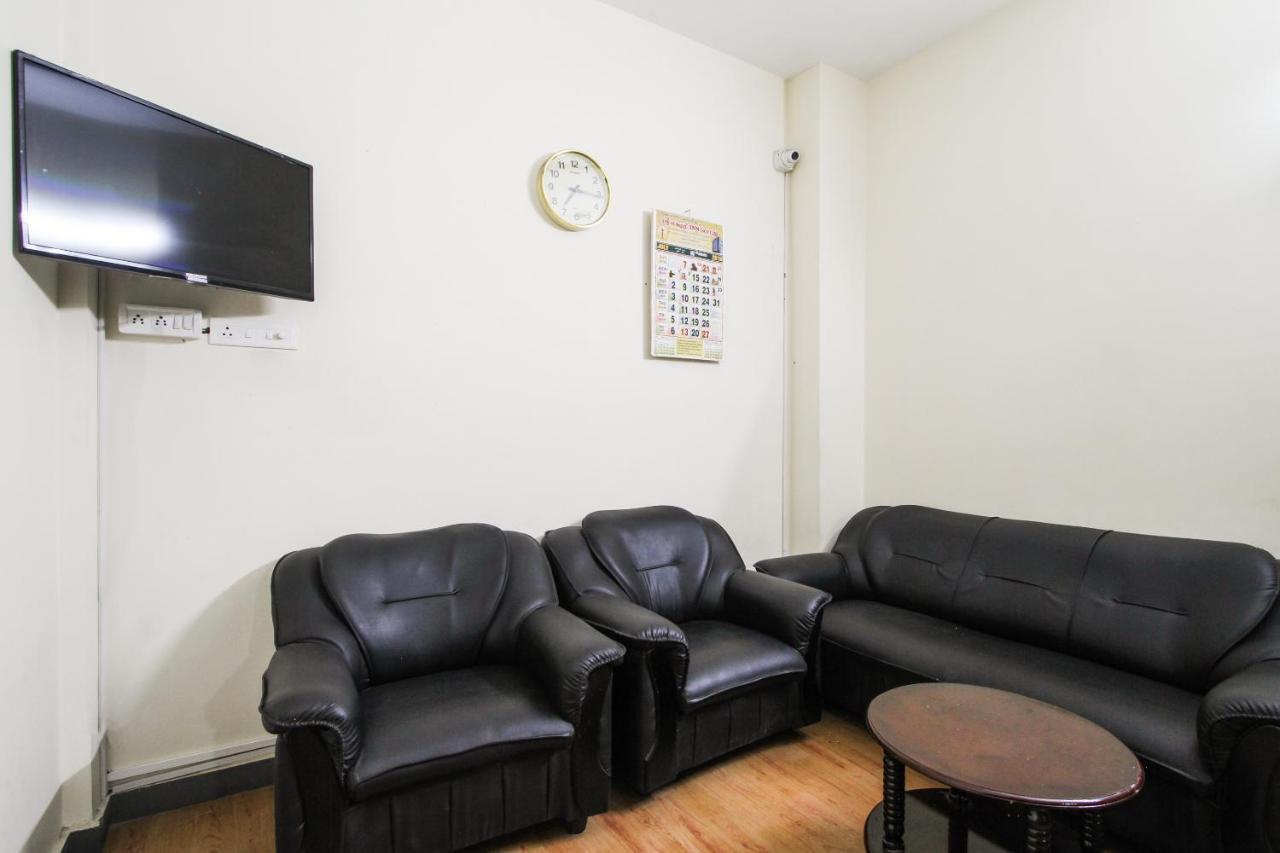 Oyo 62220 Hotel Stay Inn Kalyān Dış mekan fotoğraf